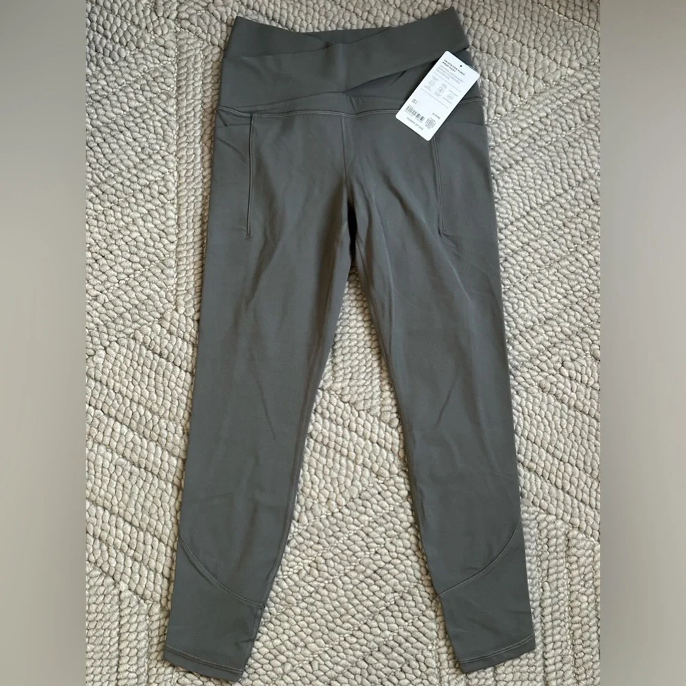 NWT Athleta Salutation Stash Wrap Tight - Sage - Never Worn - Picture 3 of 7